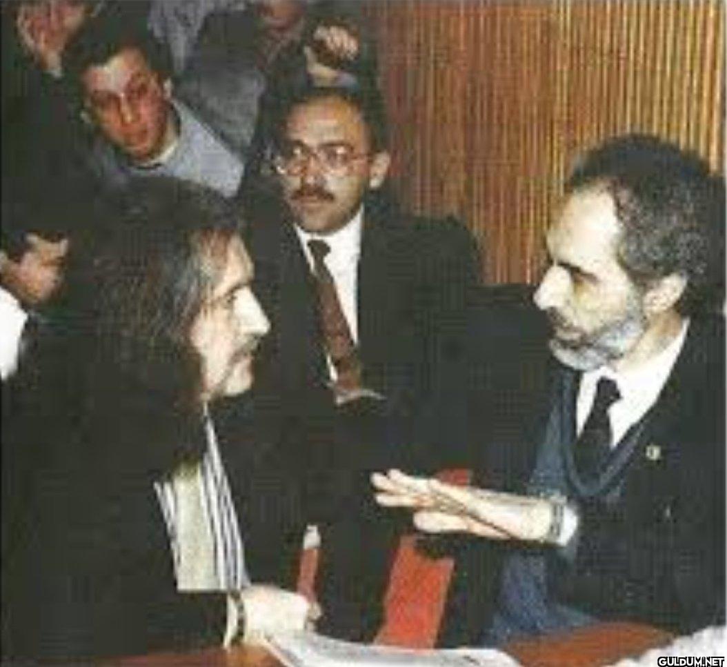 1993; Türk rock müziğinin...