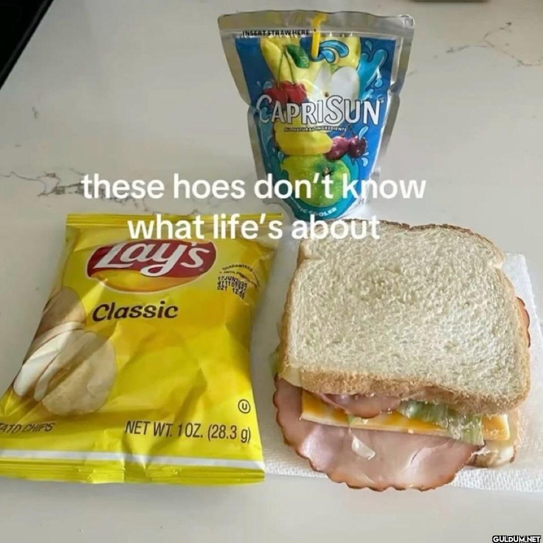 INSERT STRAWHERE CAPRISUN...