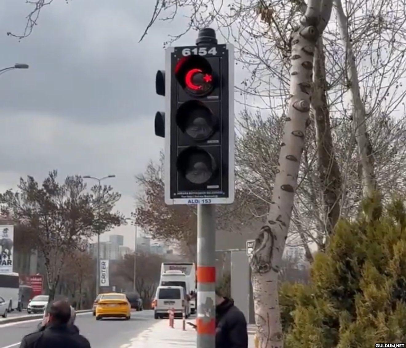 Ankara’daki dev ekranlar,...