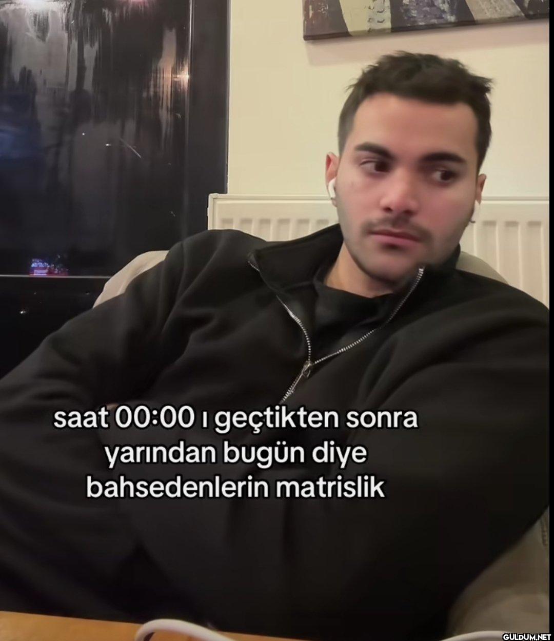 saat 00:00 i geçtikten...