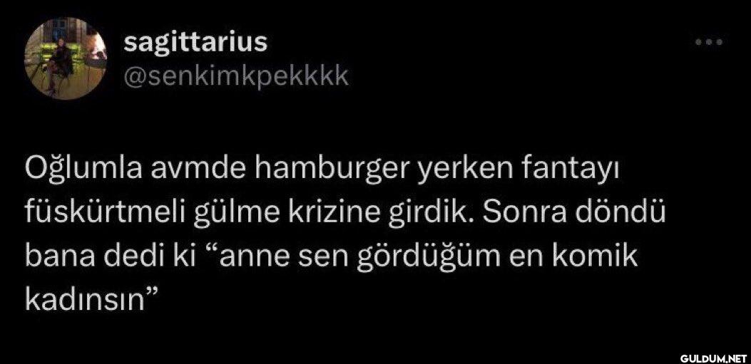 Oğlumla avmde hamburger...