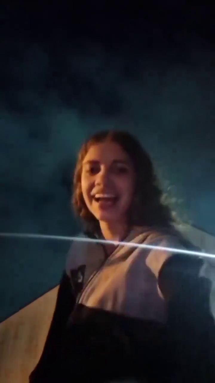 This girl captured the meteor that fell in Portugal - Guldum.net - Caps ...