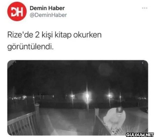 Rize'de 2 kişi kitap...