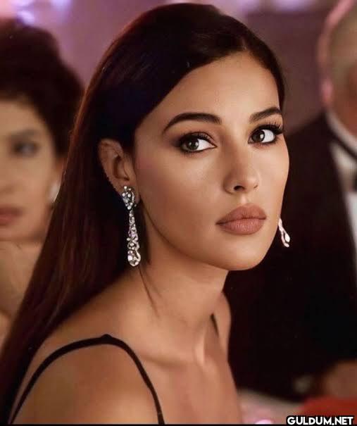 Monica Bellucci  26...