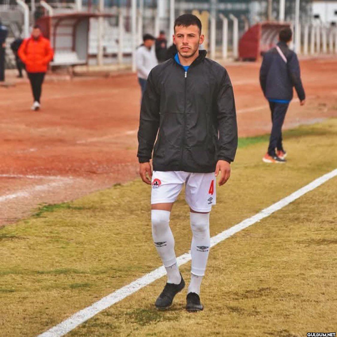 Genç futbolcu İlhan Orcan,...